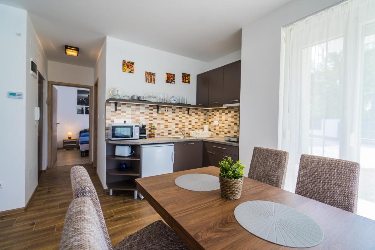 Gemini Apartments Siofok I., Iii. Buitenkant foto