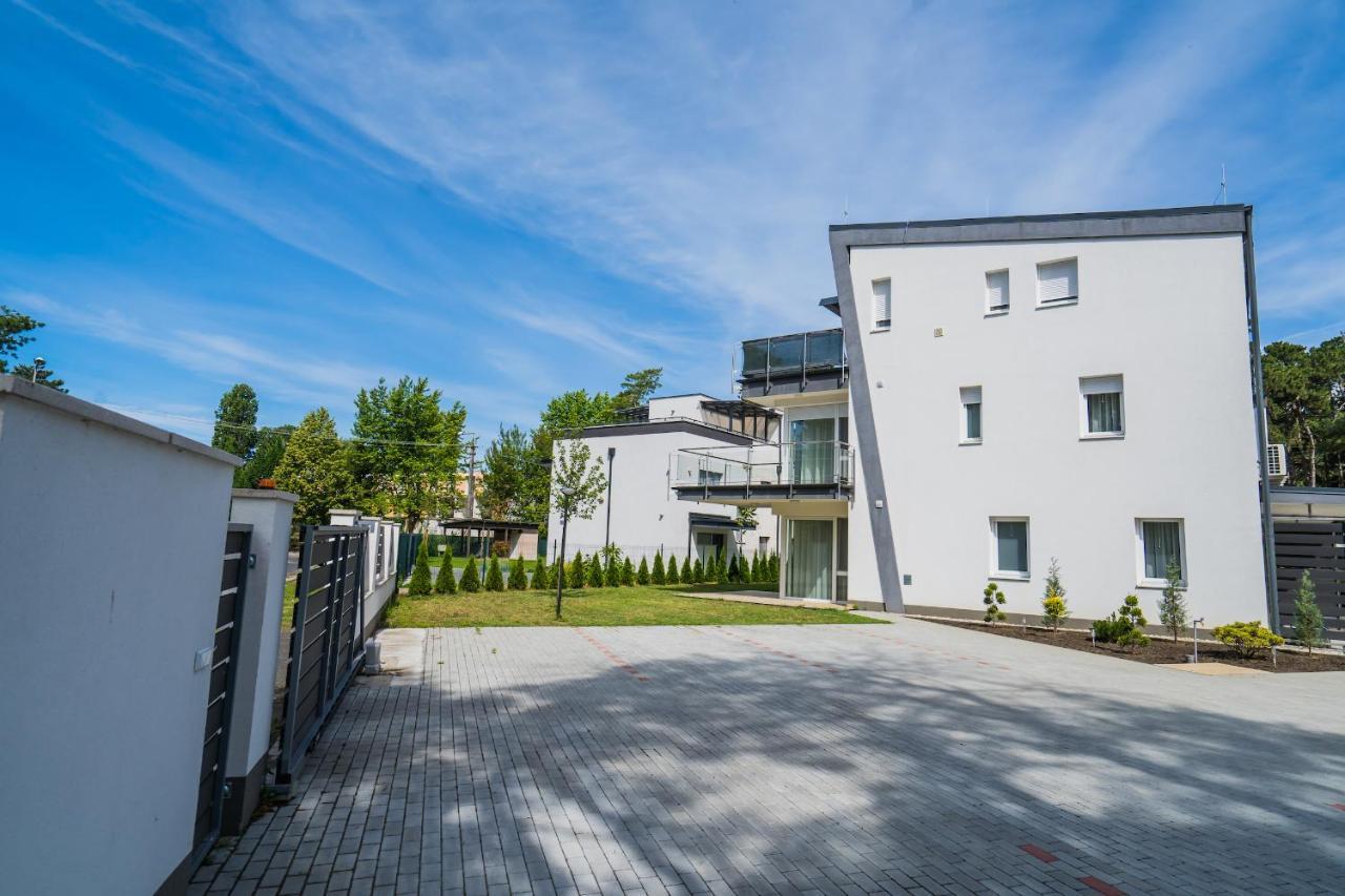 Gemini Apartments Siofok I., Iii. Buitenkant foto