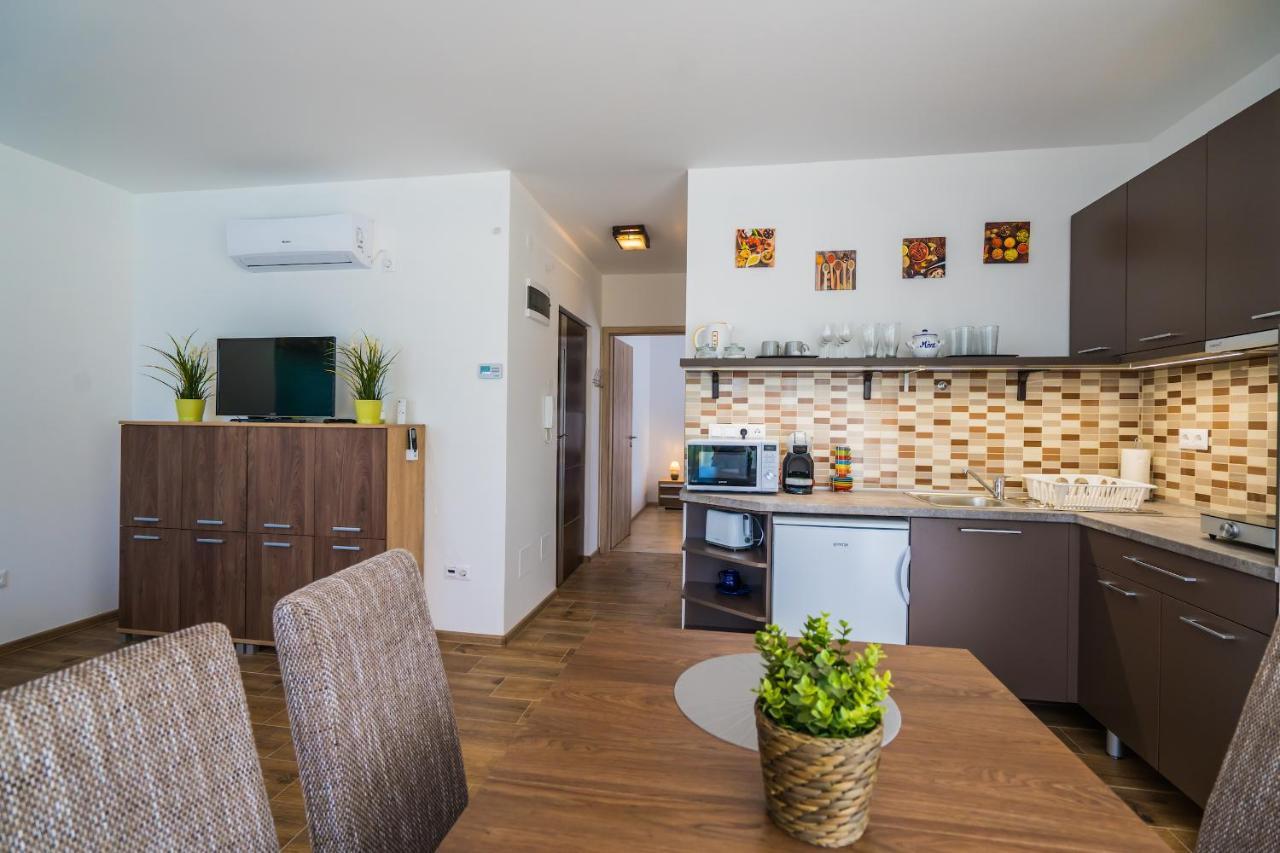 Gemini Apartments Siofok I., Iii. Buitenkant foto