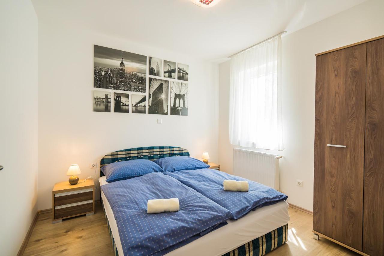 Gemini Apartments Siofok I., Iii. Buitenkant foto