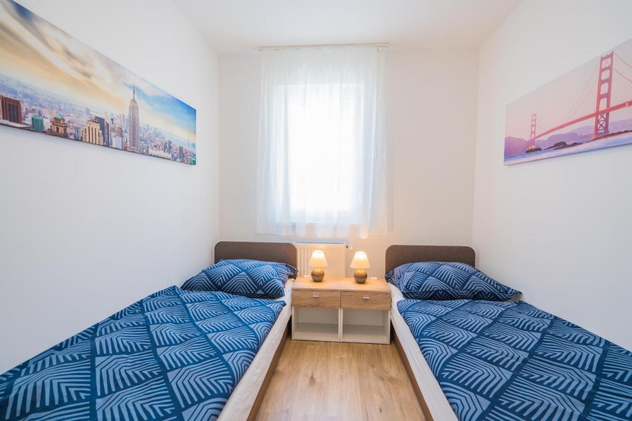 Gemini Apartments Siofok I., Iii. Buitenkant foto